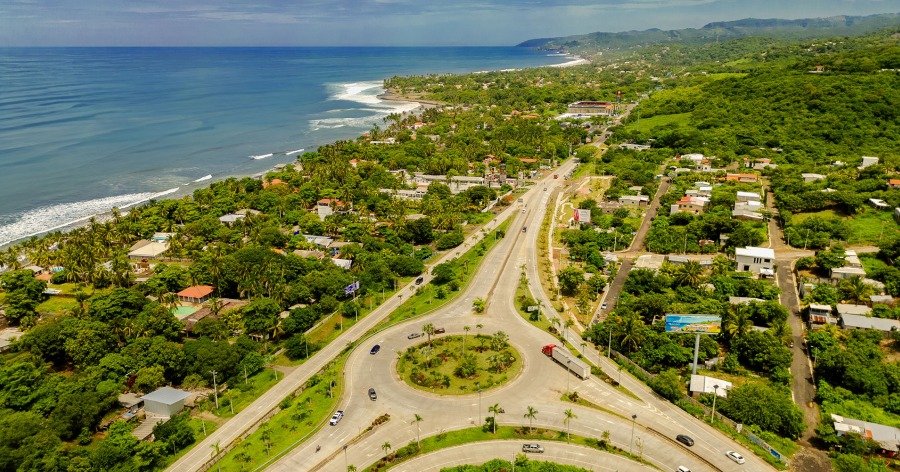 Qué hacer en playa La Libertad, en El Salvador: turismo, gastronomía y cultura playera