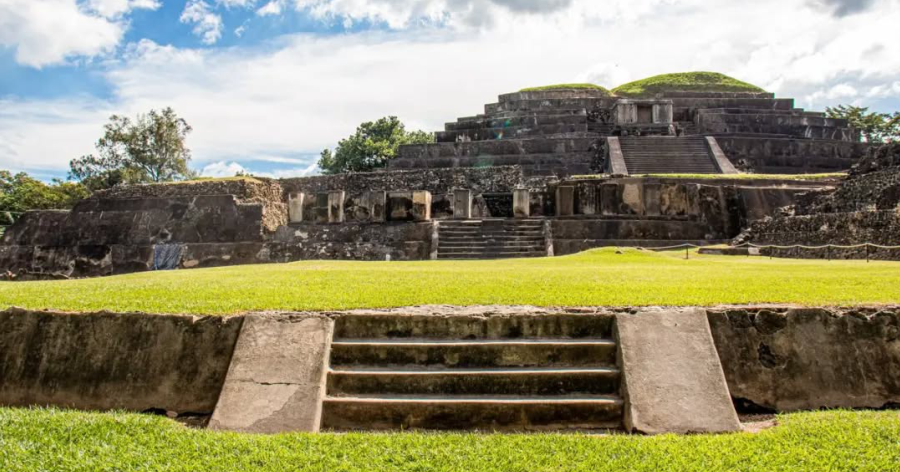 Parque Arqueológico Tazumal: (EL SALVADOR) historia, arquitectura y guía para el visitante