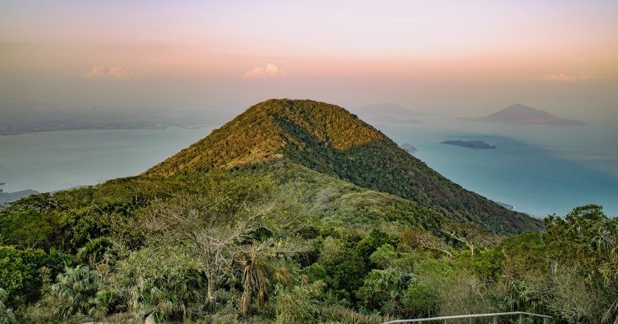 Volcán de Conchagua, (El Salvador)